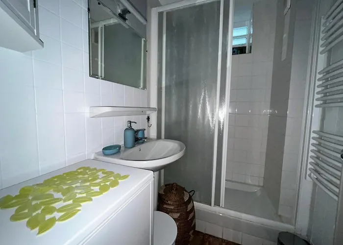 Apartament T2 A 200m De La Avec Parking, Animaux Admis - Fr-1-309-474 *